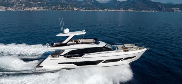Ferretti Yachts 670