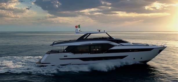 Ferretti Yachts 940