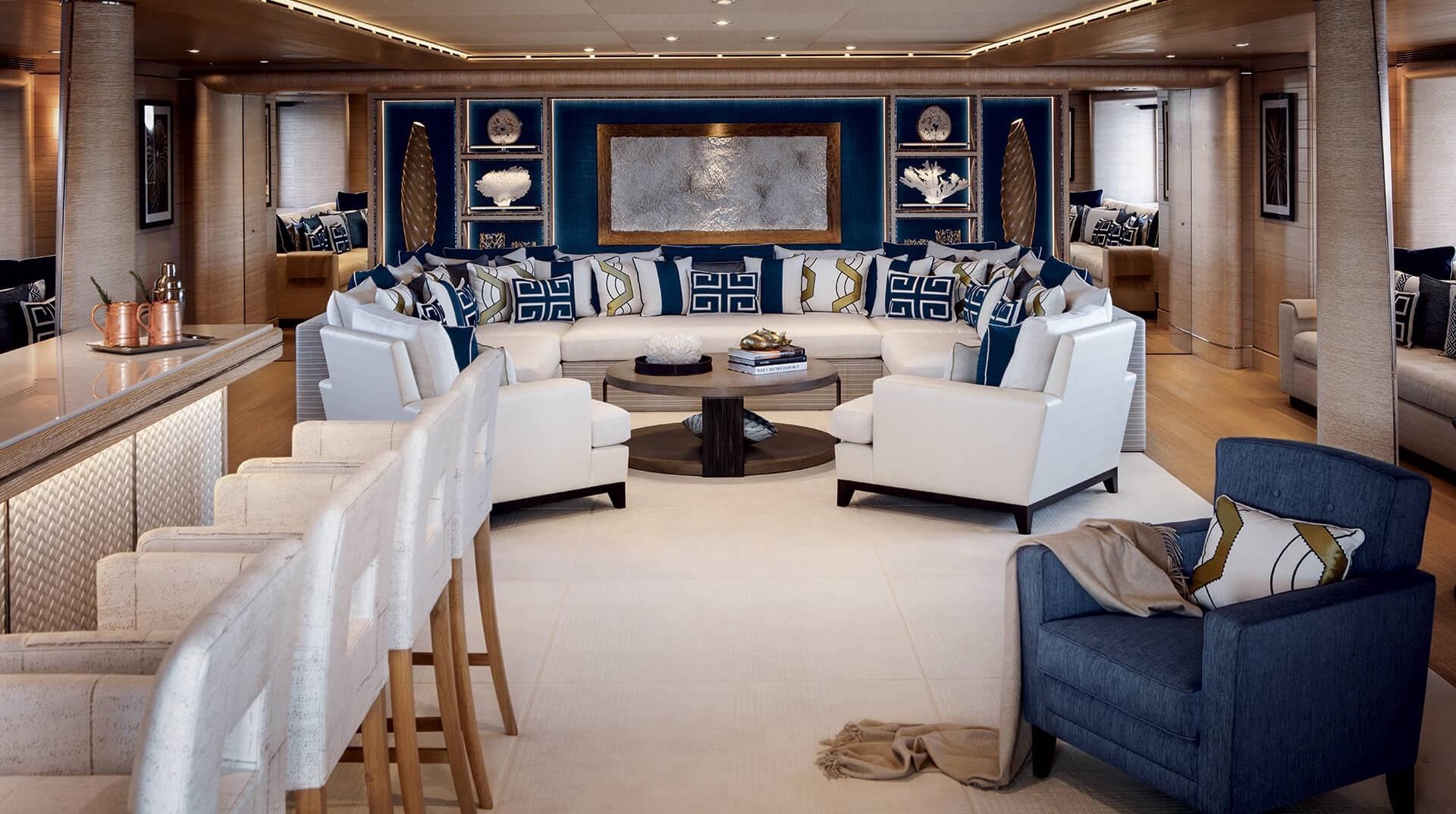 M/Y Cloud 9