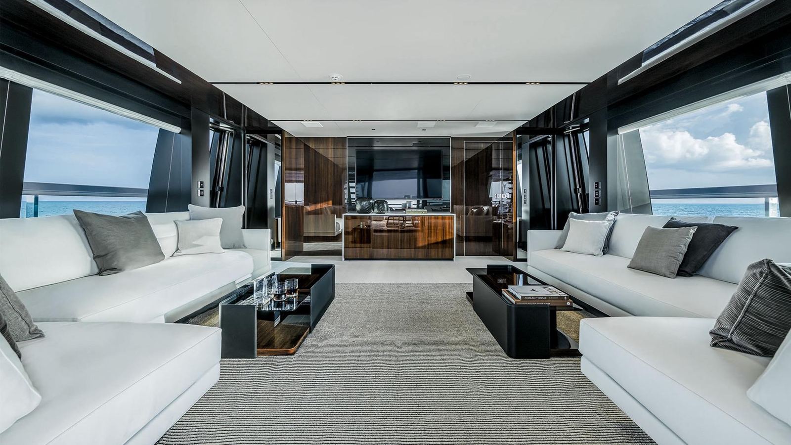 Riva Bellissima 130, main deck saloon