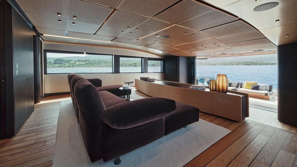 wallywhy150, main deck saloon